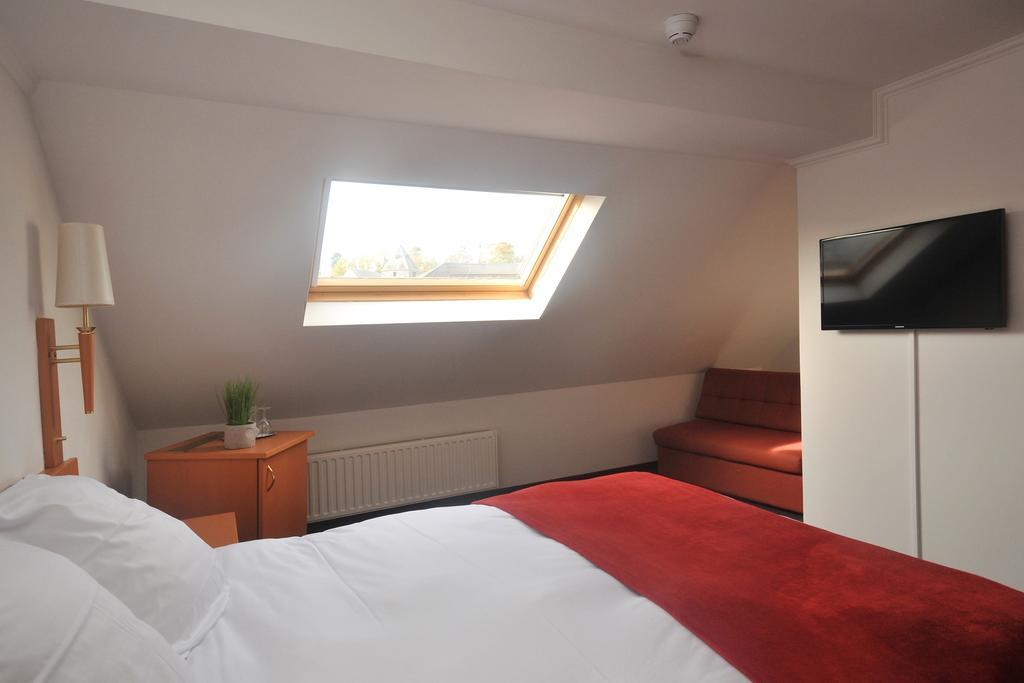 Du Perron Hotel 3*