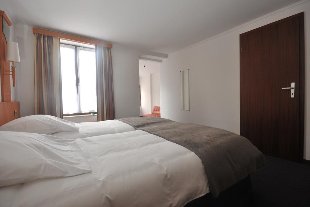 Du Perron Hotel