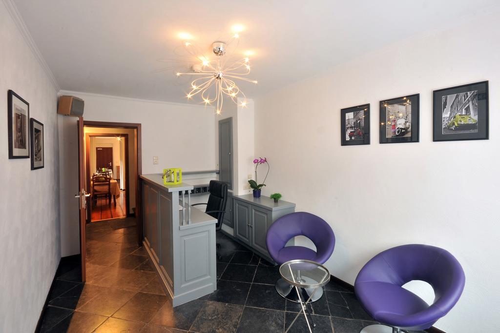 Du Perron Hotel 3*